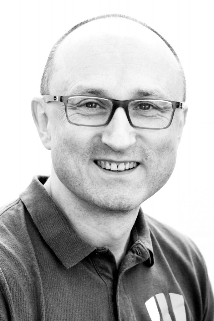 Portrait in schwarz-weiß von Markus Lukassek