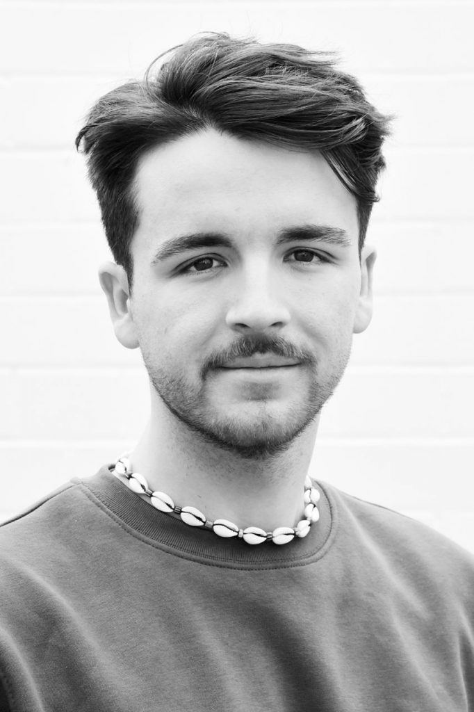 Portrait in schwarz-weiß von Nils Hoffmann
