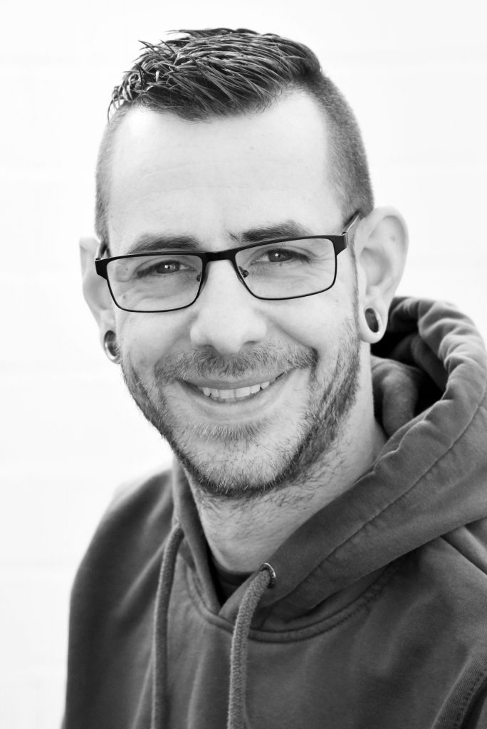 Portrait in schwarz-weiß von Timo Kügler